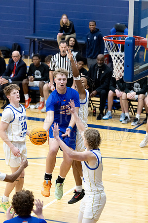 Rockford Christian Boys Varsity Basketball vs Geona Kingston 2-26-2025-0228