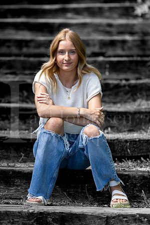 Marley Flynn Senior Images 8-11-2024-0475-3