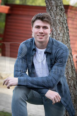 Nolan Brauns Senior Images 5-4-2022-0169