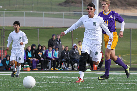 Boylan Varsity Boys Soccer vs Hononegah Regional Final 10-26-2013-4529