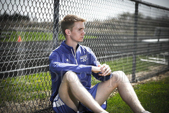Nick Monkemeyer Senior Images 4-17-2016-0237