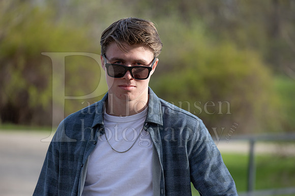 Nolan Brauns Senior Images 5-4-2022-0140