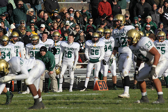 Boylan Varsity Football vs Cary Grove 11-9-2013-2050