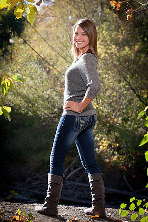 Lindsay Melling Senior Images-0407