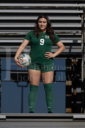 Boylan Varsity Girls Soccer Team and Senior Shoot 4-25-2024-0212