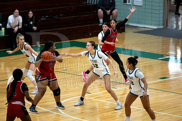 Boylan Girls Varsity Basketball vs Auburn 12-2-2023-0102