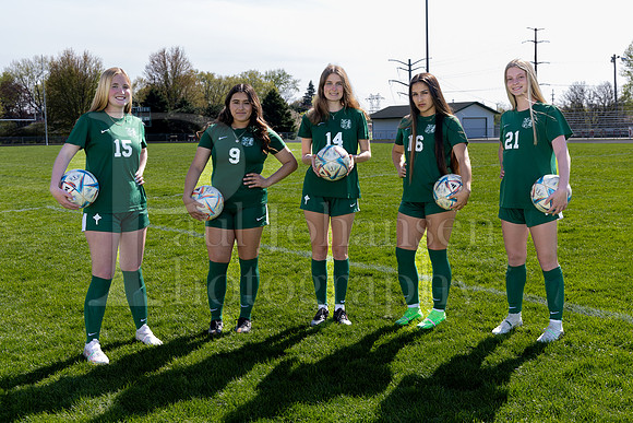 Boylan Varsity Girls Soccer Team and Senior Shoot 4-25-2024-0059
