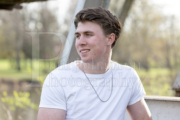 Nolan Brauns Senior Images 5-4-2022-0209