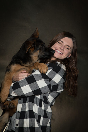 Arya Puppy Portraits 5-8-2019-0063