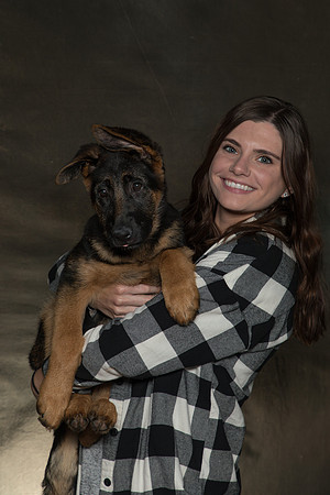 Arya Puppy Portraits 5-8-2019-0066