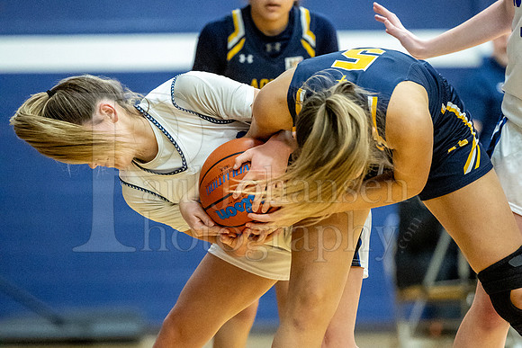 Rockford Christian Girls Varsity Basketball vs Freeport Aquin 12-12-2023-0204