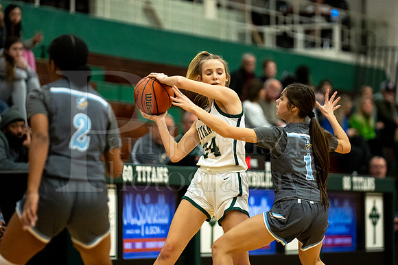 Boylan Girls Varsity Basketball vs Guilford 12-15-2023-0416