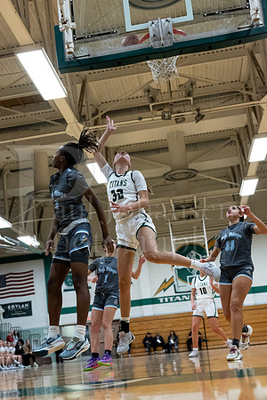 Boylan Girls Varsity Basketball vs Guilford 12-15-2023-0458