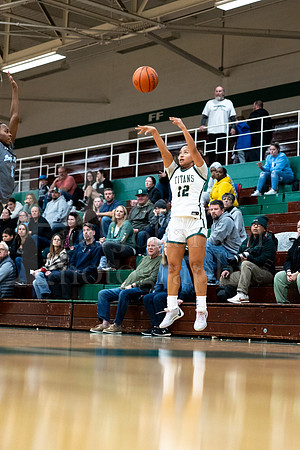 Boylan Girls Varsity Basketball vs Guilford 12-15-2023-0523