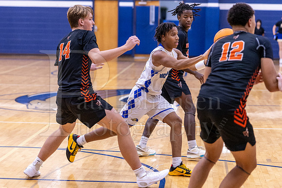 Rockford Christian Boys Varsity Basketball vs Winnebago 11-25-2024-0139