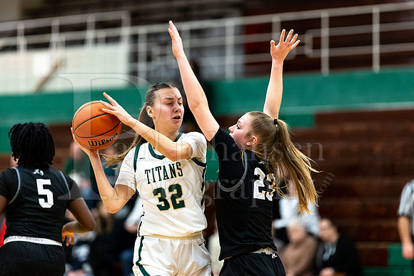 Boylan Girls Varsity Basketball vs Kaneland 12-27-2023-0407