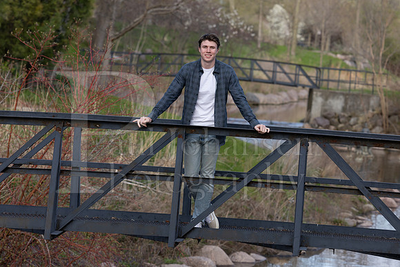 Nolan Brauns Senior Images 5-4-2022-0107