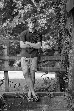 Jack Kerno Senior Images 9-18-2022-0040