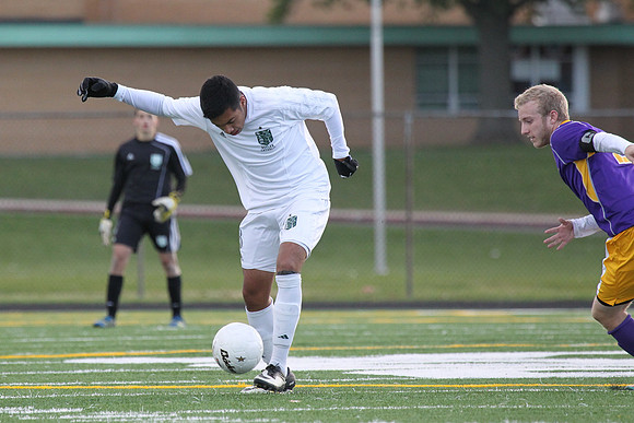 Boylan Varsity Boys Soccer vs Hononegah Regional Final 10-26-2013-4945