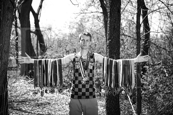Nick Monkemeyer Senior Images 4-17-2016-0172