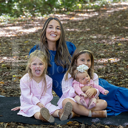 Blume Family Portraits 7-29-2024-0121