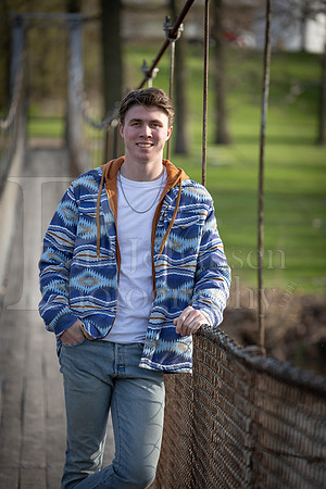 Nolan Brauns Senior Images 5-4-2022-0222