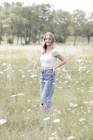 Marley Flynn Senior Images 8-11-2024-0318
