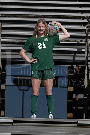 Boylan Varsity Girls Soccer Team and Senior Shoot 4-25-2024-0211