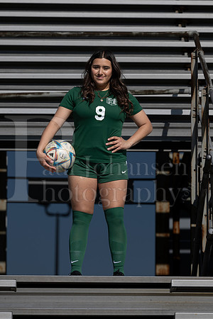 Boylan Varsity Girls Soccer Team and Senior Shoot 4-25-2024-0214
