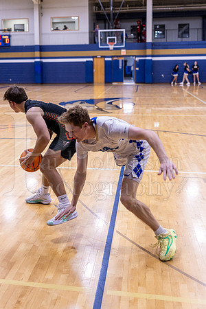 Rockford Christian Boys Varsity Basketball vs Winnebago 11-25-2024-0133