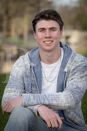 Nolan Brauns Senior Images 5-4-2022-0310