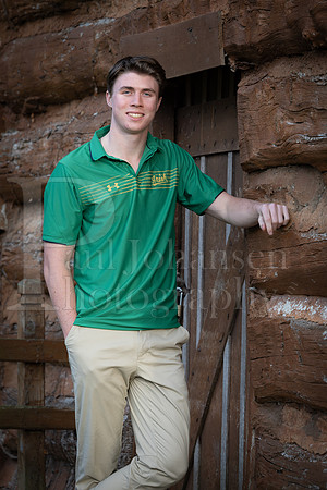 Nolan Brauns Senior Images 5-4-2022-0394