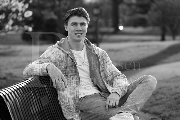 Nolan Brauns Senior Images 5-4-2022-0281