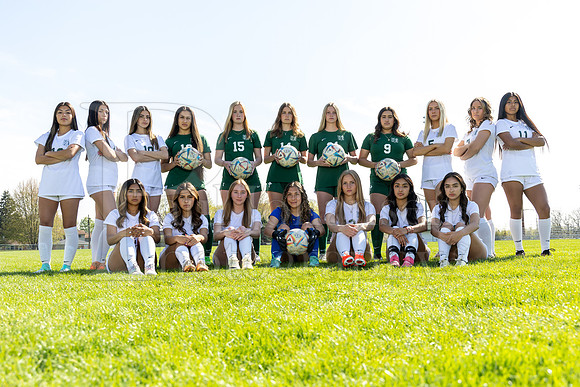 Boylan Varsity Girls Soccer Team and Senior Shoot 4-25-2024-0021