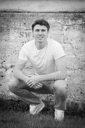 Nolan Brauns Senior Images 5-4-2022-0215