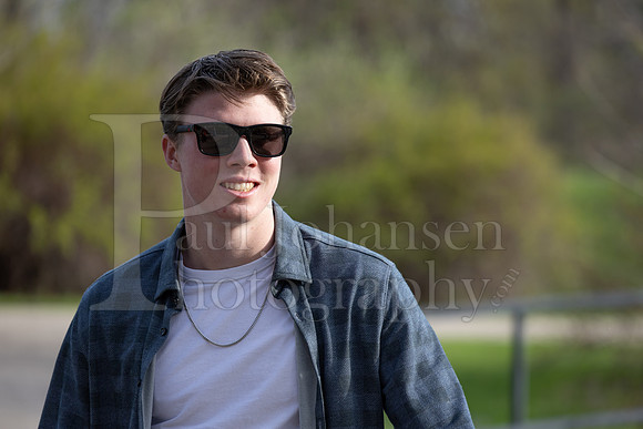 Nolan Brauns Senior Images 5-4-2022-0139