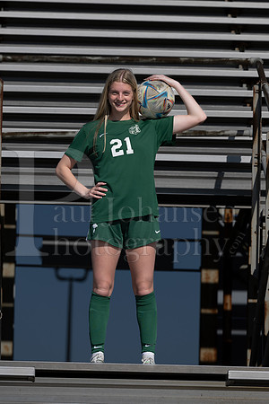 Boylan Varsity Girls Soccer Team and Senior Shoot 4-25-2024-0207