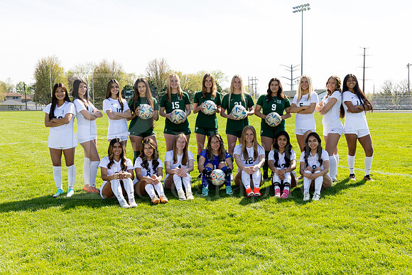 Boylan Varsity Girls Soccer Team and Senior Shoot 4-25-2024-0030