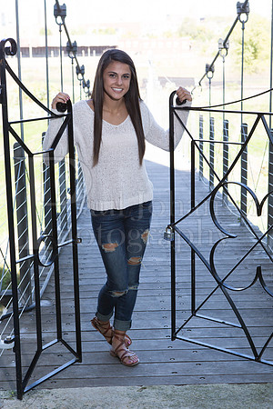 Kelly Custer Senior Images 9-20-2015-0159