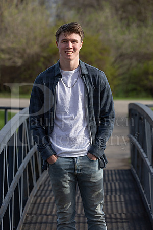Nolan Brauns Senior Images 5-4-2022-0118