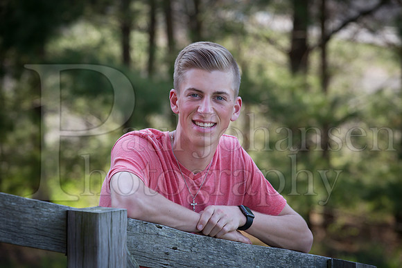 Bramdon Ancona  Senior Images 4-17-2016-0141