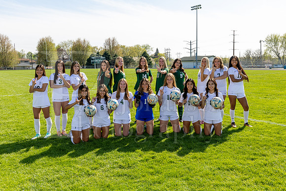 Boylan Varsity Girls Soccer Team and Senior Shoot 4-25-2024-0047