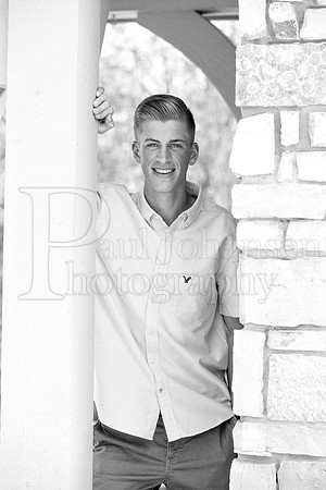 Bramdon Ancona  Senior Images 4-17-2016-0055-2
