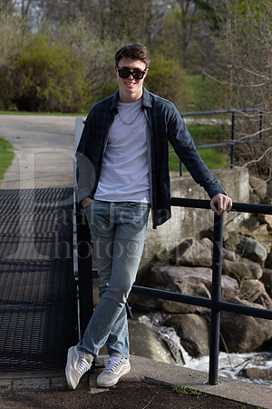Nolan Brauns Senior Images 5-4-2022-0144