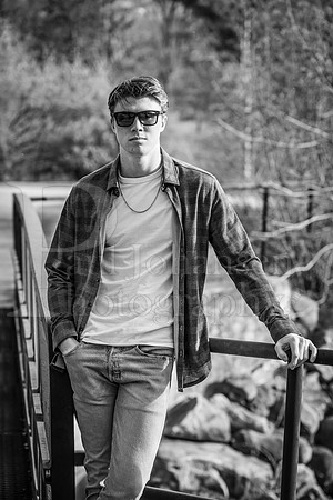 Nolan Brauns Senior Images 5-4-2022-0125