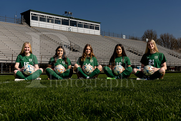 Boylan Varsity Girls Soccer Team and Senior Shoot 4-25-2024-0071
