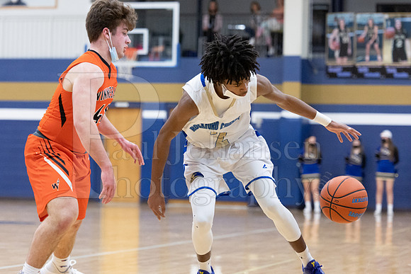 RC Boys Varsity Basketball vs Winnebago 1-29-2022-0218