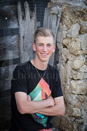 Bramdon Ancona  Senior Images 4-17-2016-0244