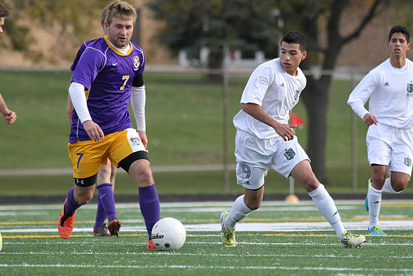Boylan Varsity Boys Soccer vs Hononegah Regional Final 10-26-2013-4525