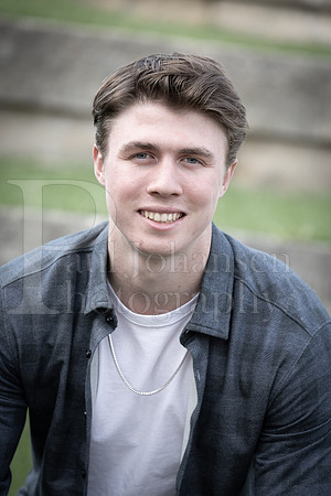 Nolan Brauns Senior Images 5-4-2022-0156
